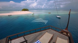 Dhoni Stella Indian Ocean