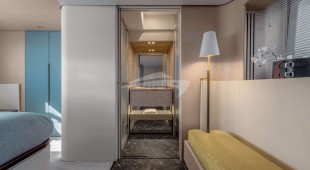 Donna East Mediterranean