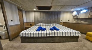 Dream A W. Med -Naples/Sicily