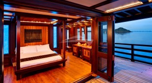 Dunia Baru Indian Ocean, South East Asia, East Asia