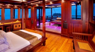 Dunia Baru Indian Ocean, South East Asia, East Asia