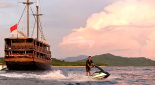 Dunia Baru Indian Ocean, South East Asia, East Asia