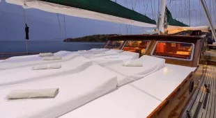 Ecce Navigo East Mediterranean