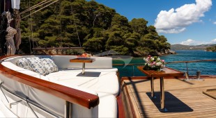 Eleganza East Mediterranean