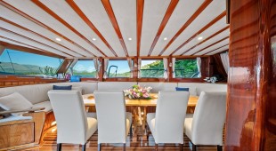 Eleganza East Mediterranean