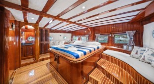 Eleganza East Mediterranean