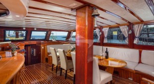 Eleganza East Mediterranean