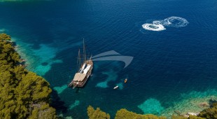 Eleganza East Mediterranean