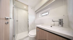 Emerald Queen Caribbean Virgin Islands (US/BVI), Caribbean Leewards, Caribbean Virgin Islands (US), Caribbean Virgin Islands (BVI)