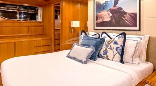 Essoess East Mediterranean, West Mediterranean