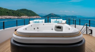 Fifi Caribbean, East Mediterranean, West Mediterranean