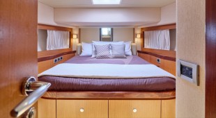 Flow East Mediterranean, West Mediterranean