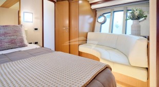 Flow East Mediterranean, West Mediterranean