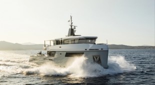 Fox Caribbean, East Mediterranean, West Mediterranean