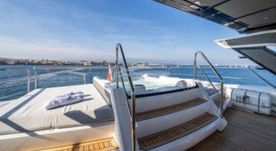 Glasax West Mediterranean