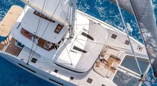 Iris West Mediterranean