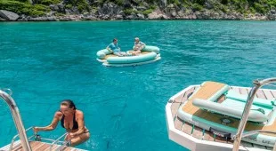 Island Hoppin' 55 Caribbean Virgin Islands (US/BVI), Bahamas, Caribbean Virgin Islands (BVI)