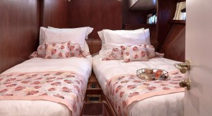 Kaftan East Mediterranean