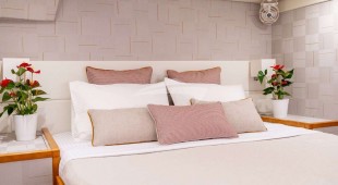 King Of Diamonds East Mediterranean