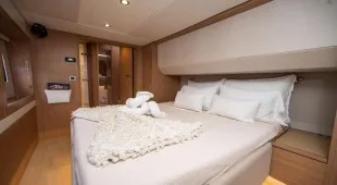 La Vie Est Belle-2024 Bali 5.4 Caribbean Leewards, Caribbean Virgin Islands (BVI)