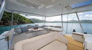 La Vie Est Belle Caribbean