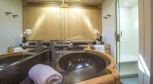 Lady 8 Northern Europe