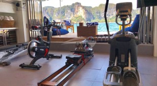 Lady Azul South East Asia