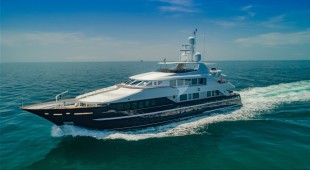 Lady Azul South East Asia