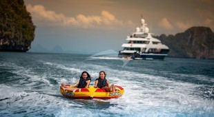 Lady Azul South East Asia