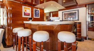 Lady B Oceania, Caribbean