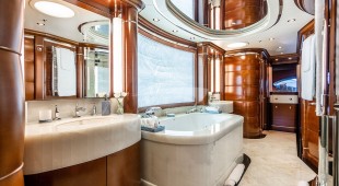 Lady B Oceania, Caribbean