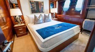 Lady B Oceania, Caribbean