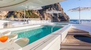 Lady Lara West Mediterranean