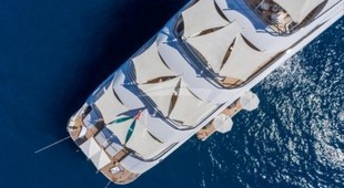 Lady Lara West Mediterranean