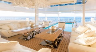 Lady Lara West Mediterranean