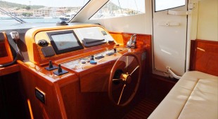 Lady Shine West Mediterranean