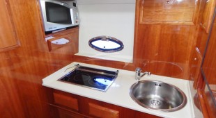 Lady Shine West Mediterranean