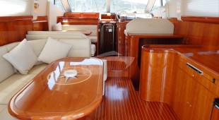 Lady Shine West Mediterranean