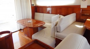 Lady Shine West Mediterranean