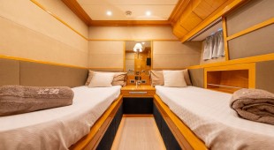 Tri Wing (lagoon 55) Croatia