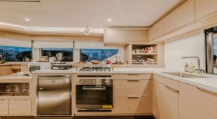 Tri Wing (lagoon 55) Croatia