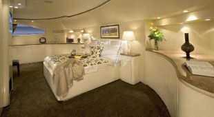 L'albatros East Mediterranean, West Mediterranean