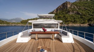 Lavin East Mediterranean