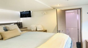 Libra 50 Caribbean Virgin Islands (US/BVI), Caribbean Windwards, Caribbean Virgin Islands (US), Caribbean Virgin Islands (BVI)