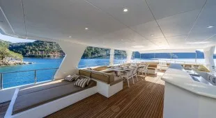 Lila Trawler East Mediterranean