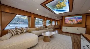 Lila Trawler East Mediterranean
