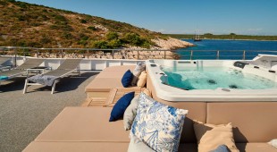 Lupus Mare Croatia