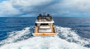 M 105 Bahamas