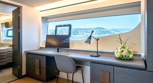 Maoria West Mediterranean