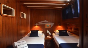 Mar E Mar West Mediterranean